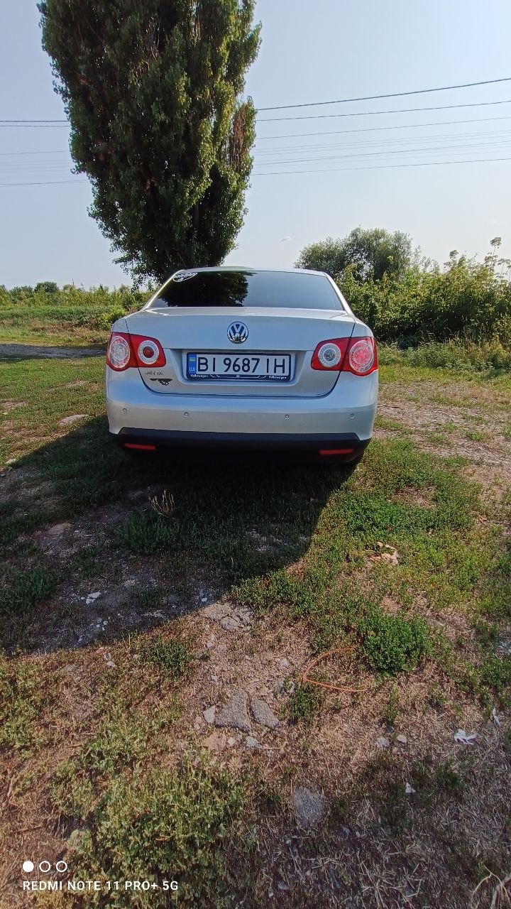 Volkswagen Jetta - фото 18