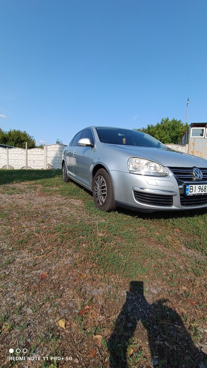 Volkswagen Jetta - фото 16
