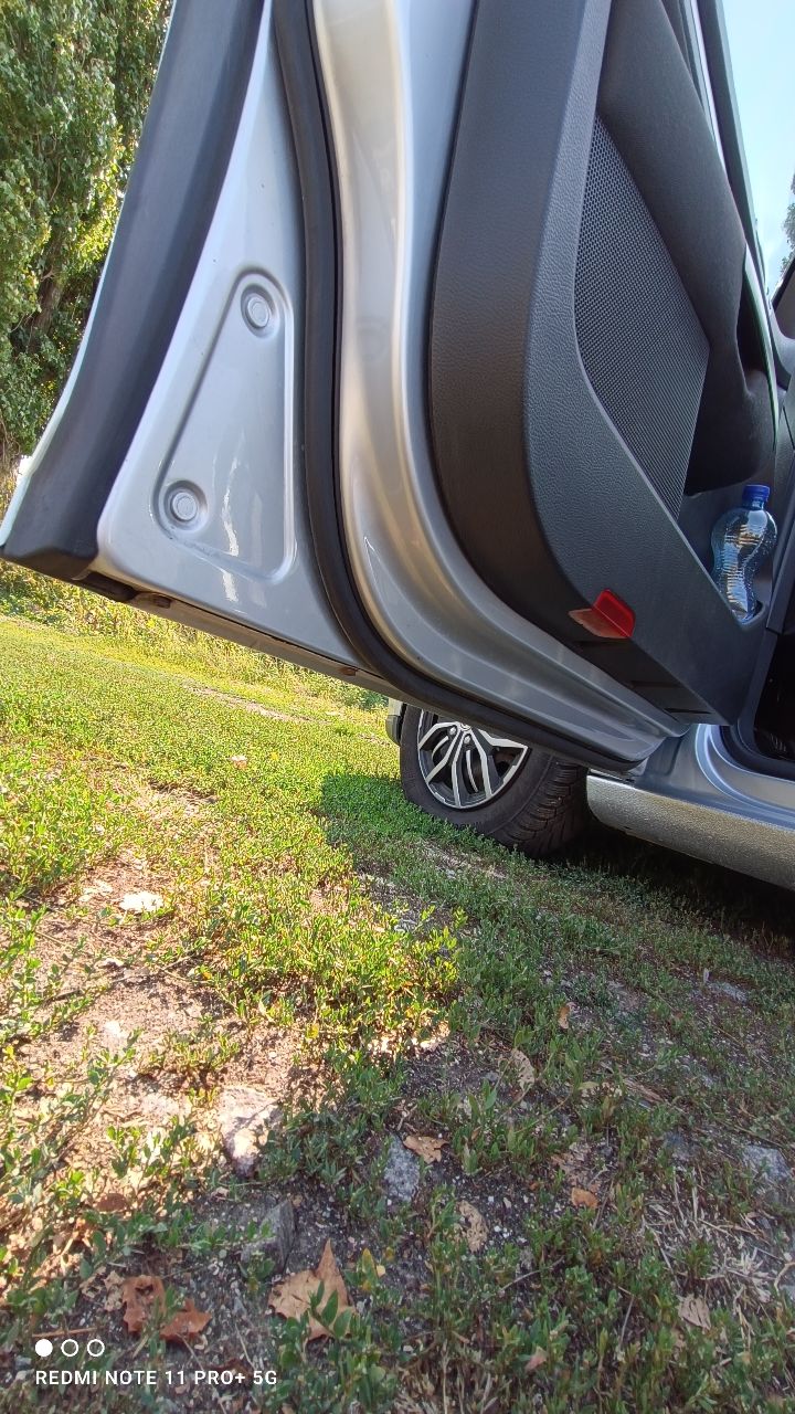 Volkswagen Jetta - фото 14