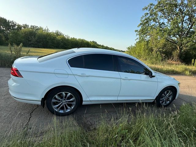 Volkswagen Passat 2017, Вознесенськ, $19 000 - зображення 4