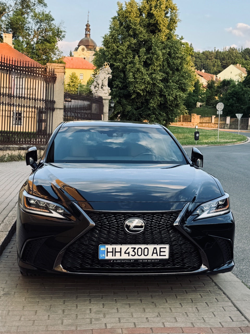 Lexus ES - фото 29