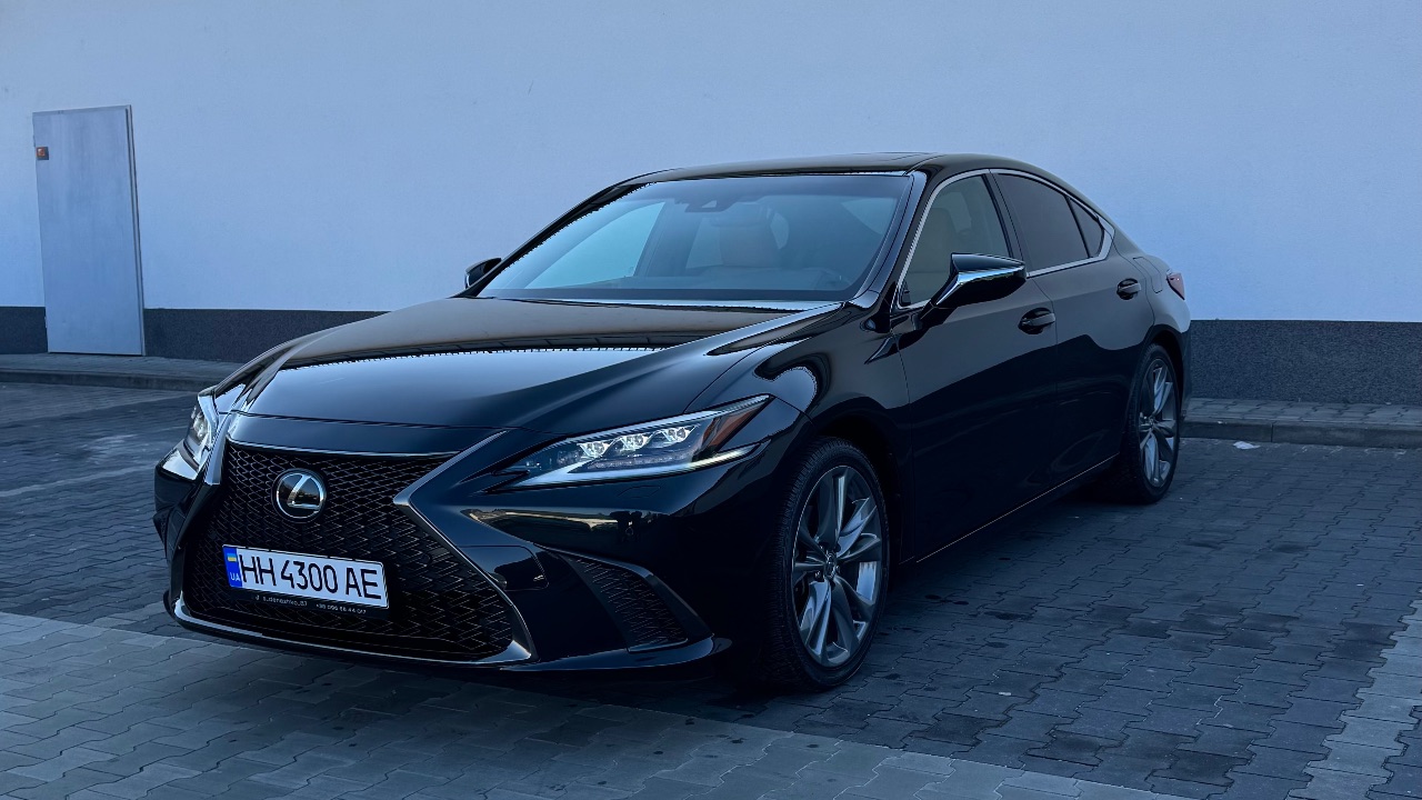 Lexus ES - фото 8