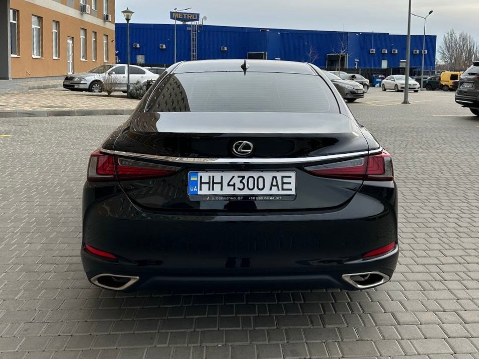 Lexus ES - фото 2