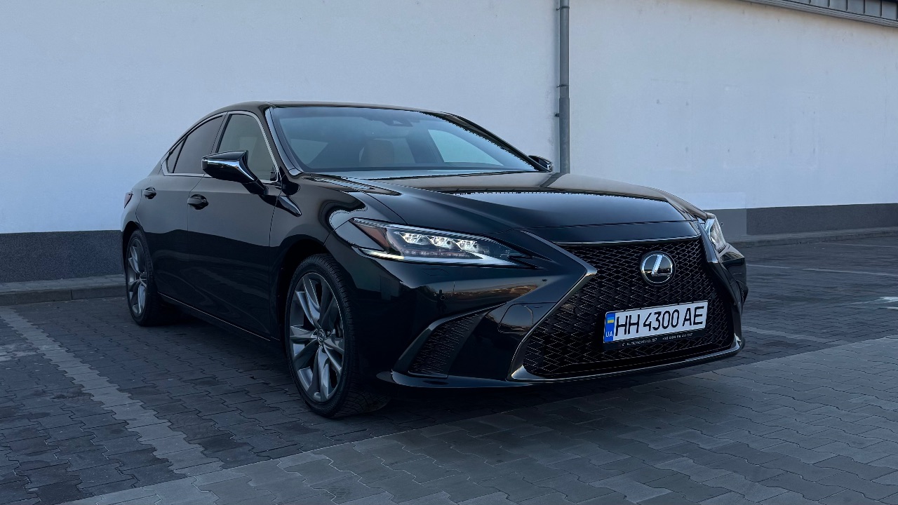 Lexus ES - фото 9