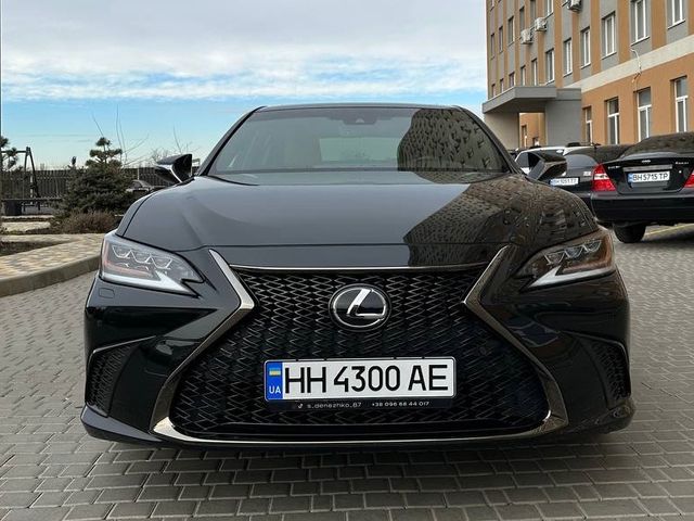 Lexus ES - зображення 1