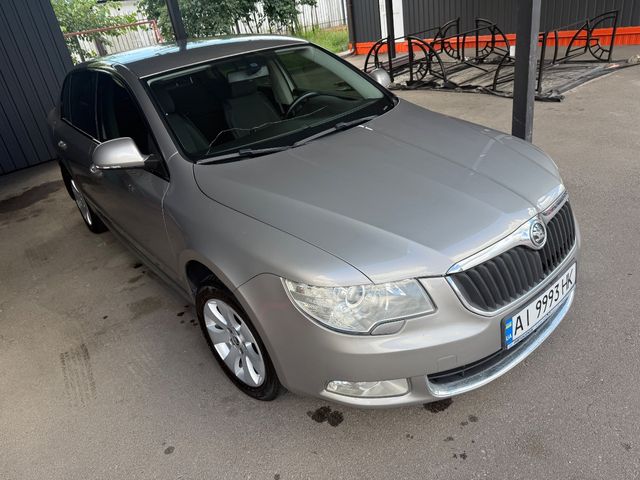 Skoda Superb - фото 3