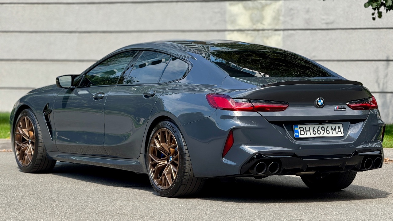 BMW M8 - фото 3