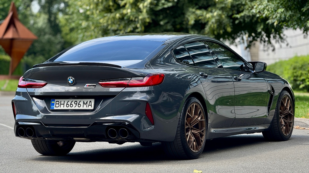 BMW M8 - фото 4