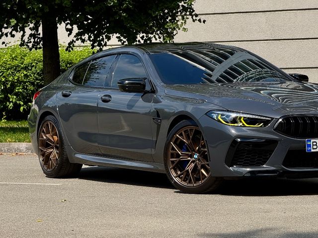 BMW M8 - фото 1
