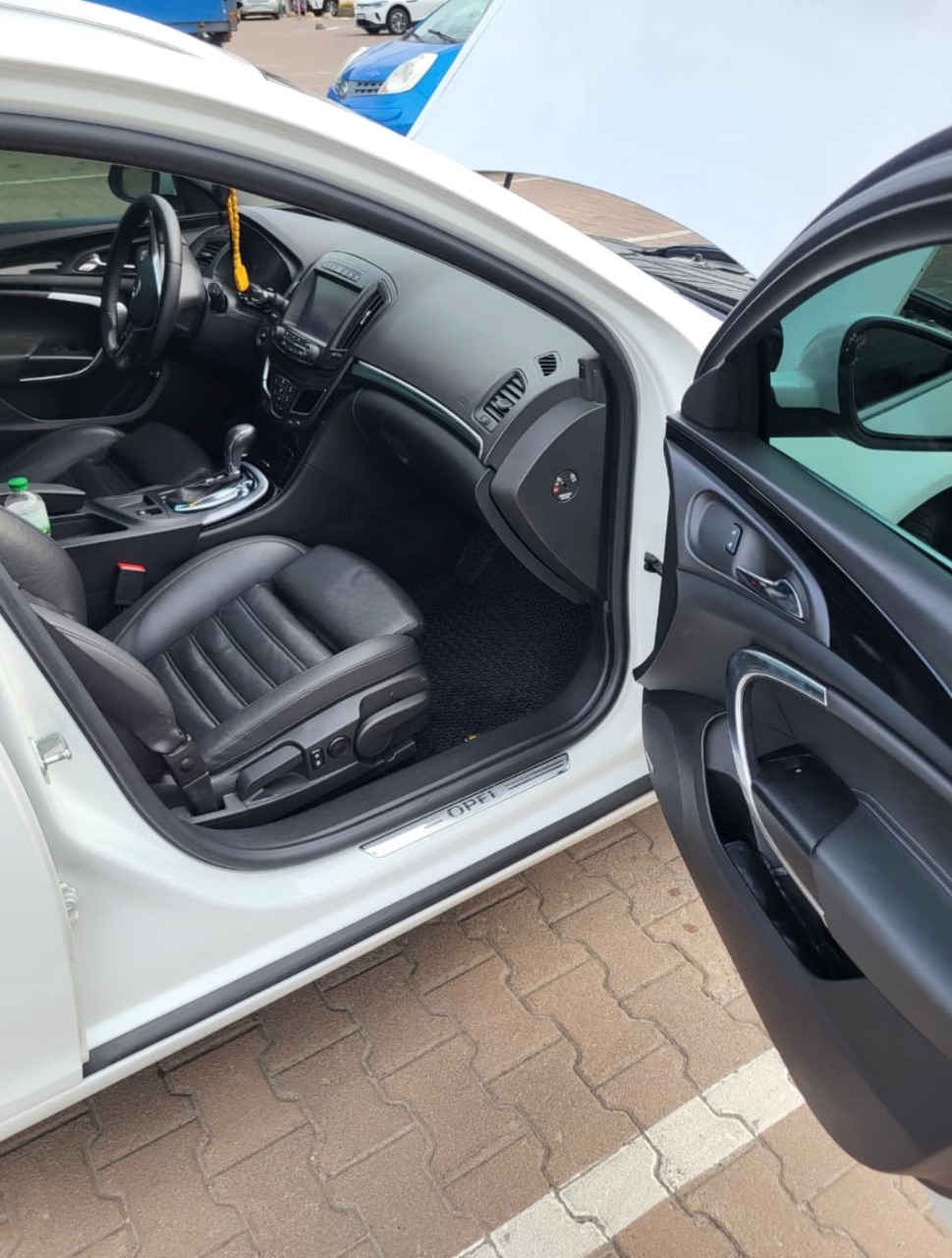 Opel Insignia - фото 21