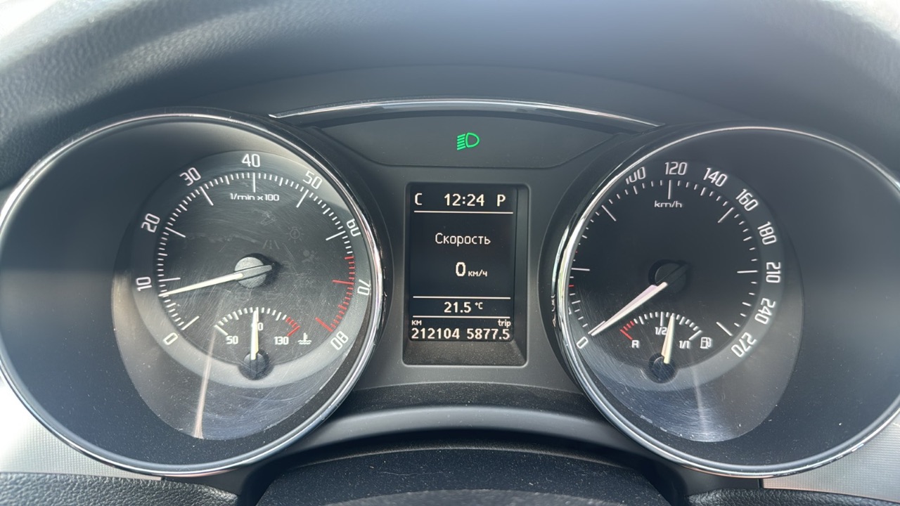 Skoda Superb - фото 4