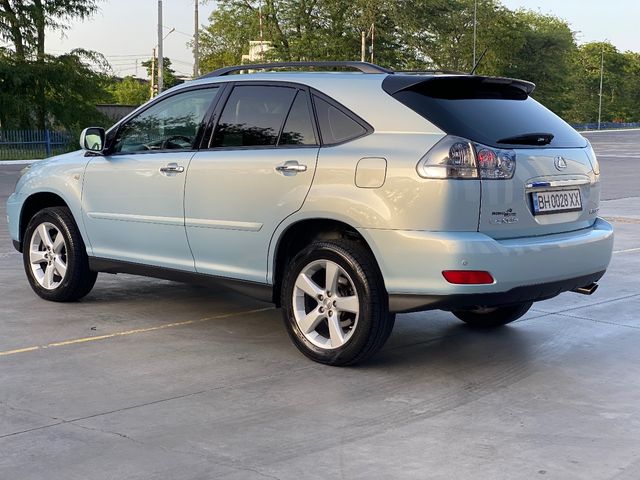 Lexus RX - фото 3