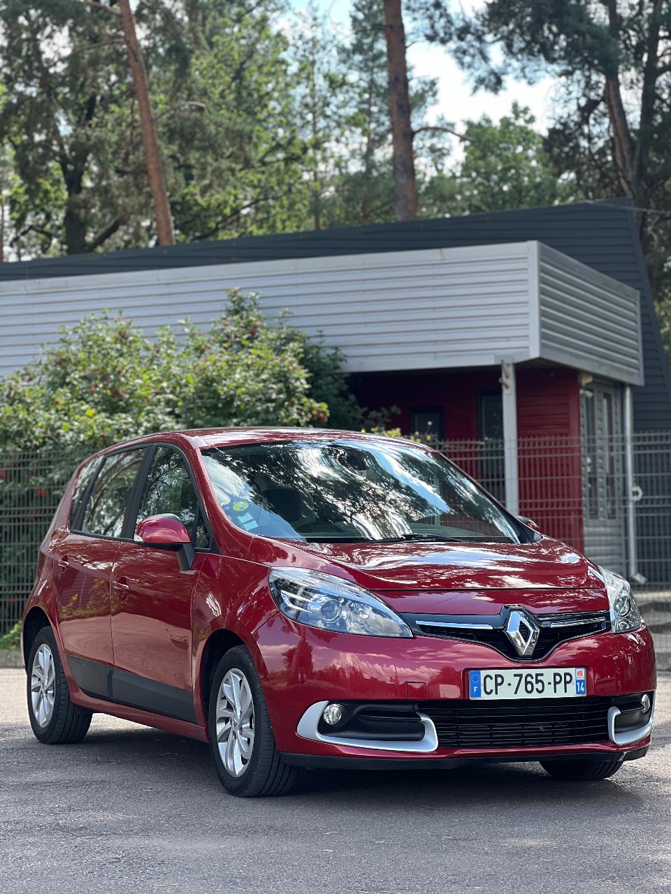 Renault Scenic - фото 4