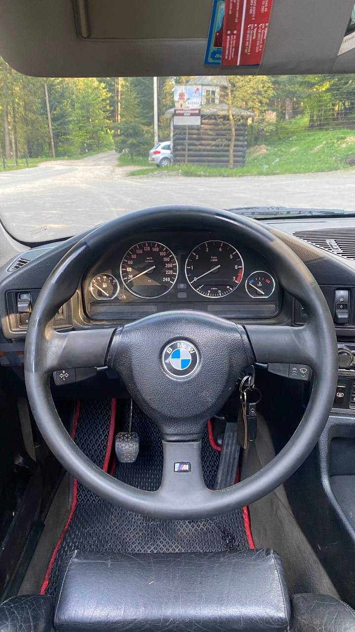 BMW 5 серії - фото 9