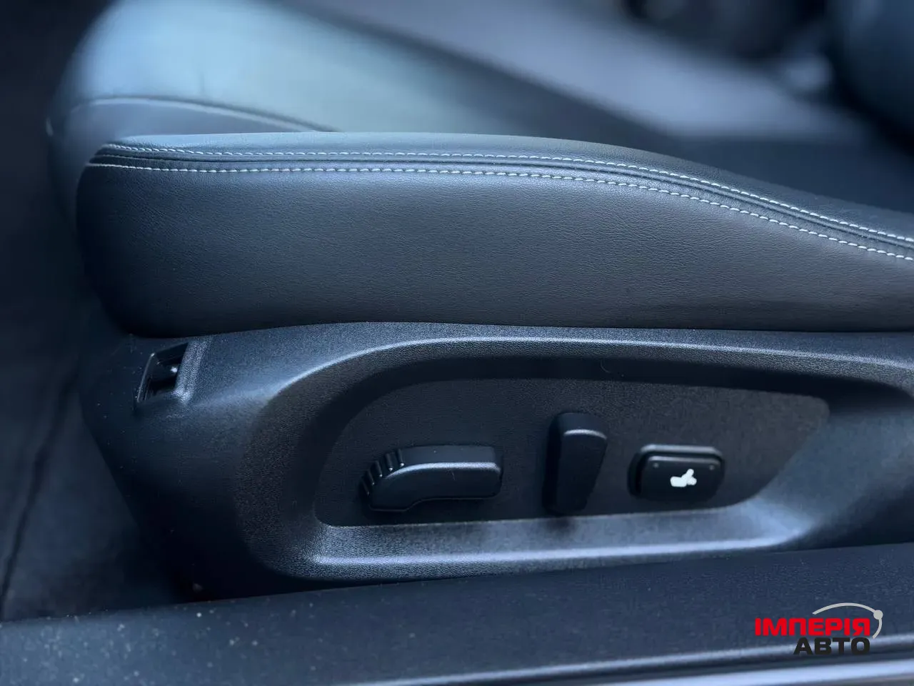 Infiniti Q60 - фото 28