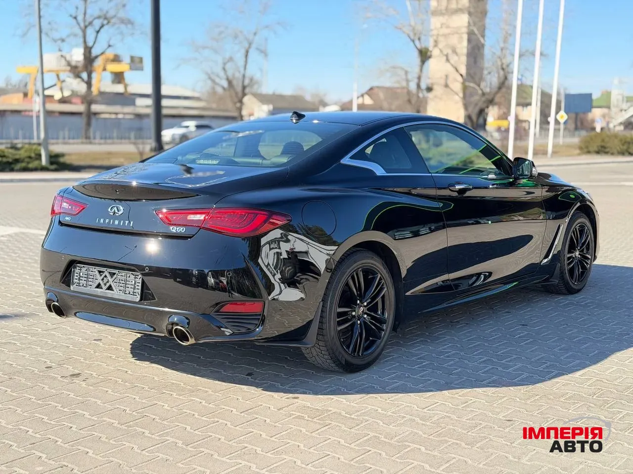 Infiniti Q60 - фото 10