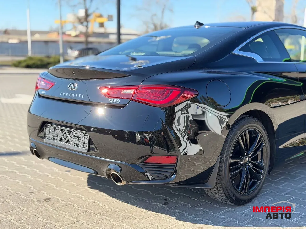 Infiniti Q60 - фото 18