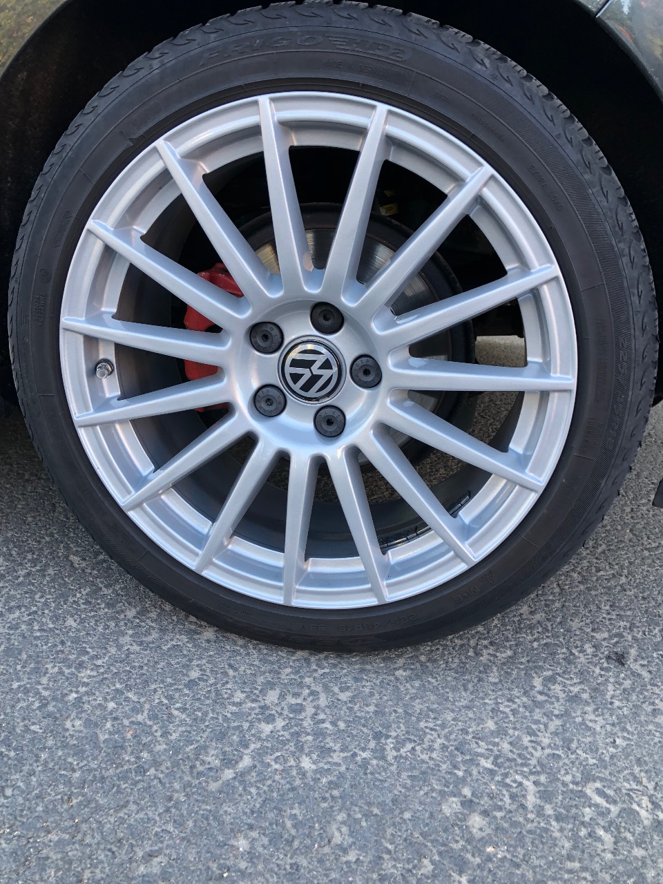 Volkswagen Golf GTI - фото 9