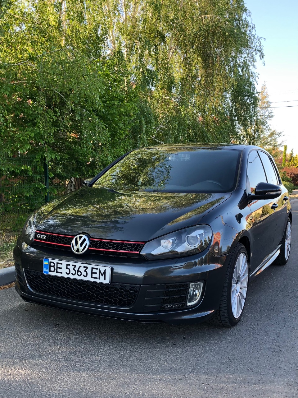 Volkswagen Golf GTI - фото 1