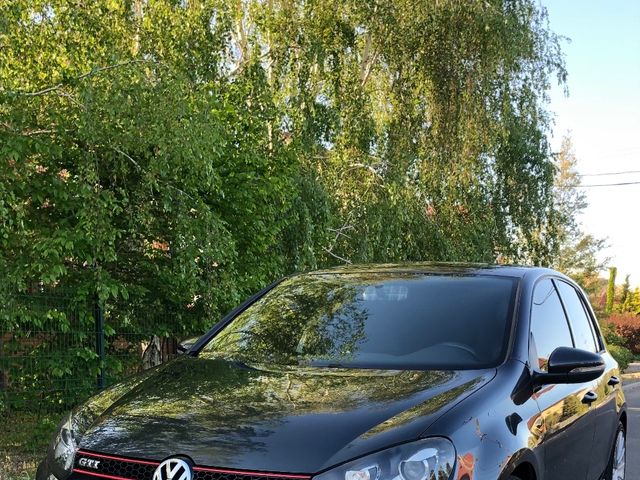 Volkswagen Golf GTI - фото 1