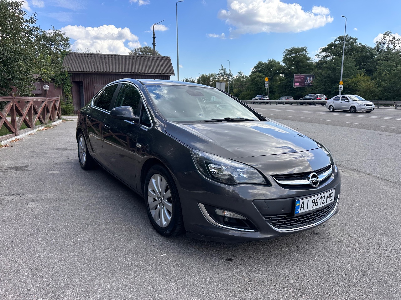 Opel Astra - фото 4