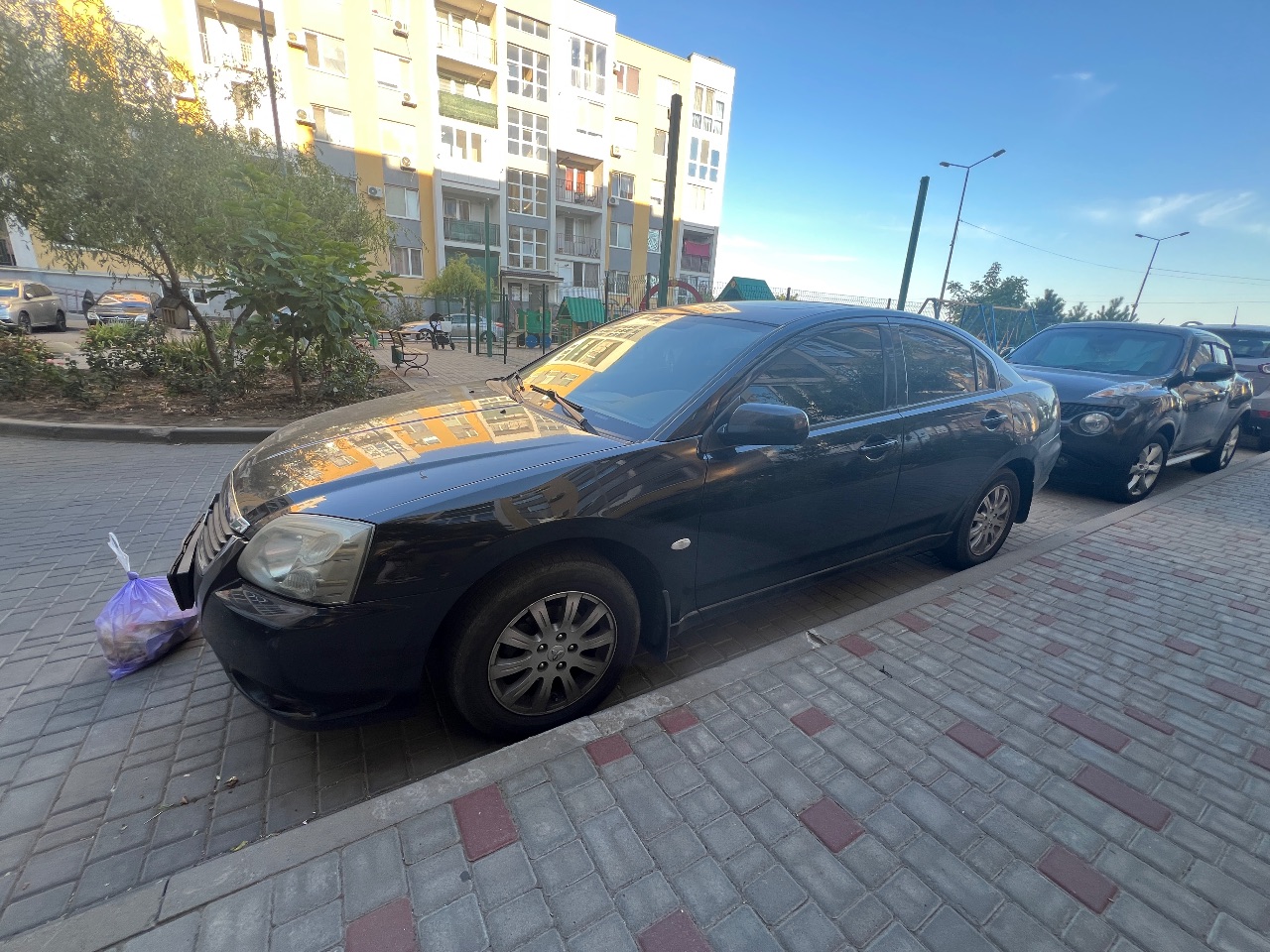 Mitsubishi Galant - фото 3