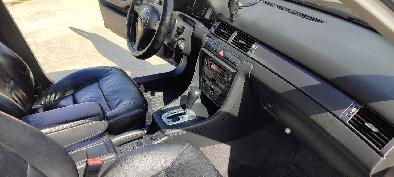 Audi A6 - фото 16