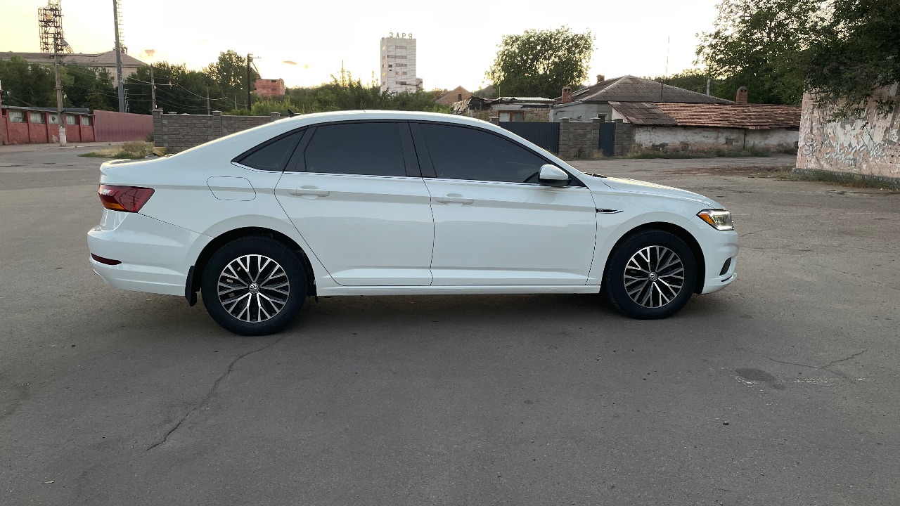 Volkswagen Jetta - фото 14