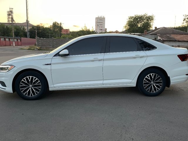 Volkswagen Jetta - зображення 3