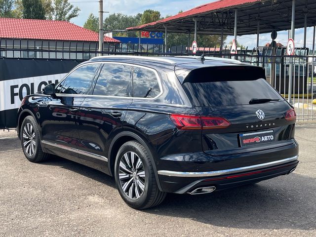 Volkswagen Touareg - фото 4