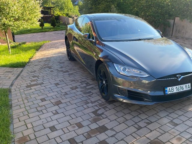Tesla Model S - фото 3