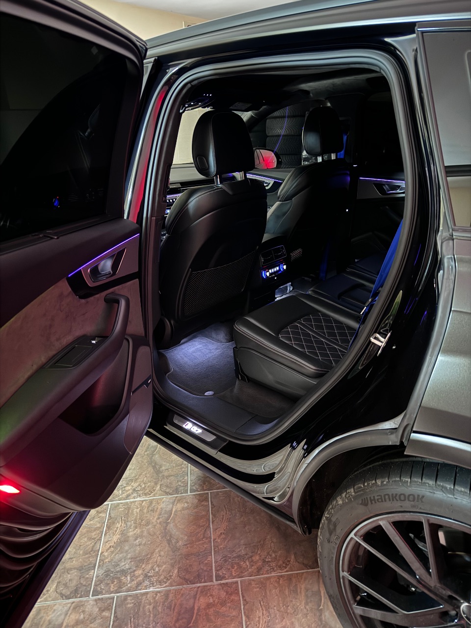 Audi SQ7 - фото 13