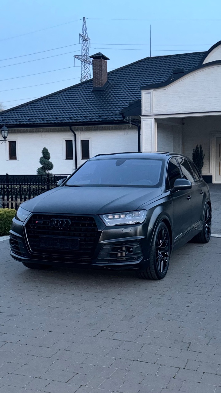 Audi SQ7 - фото 1