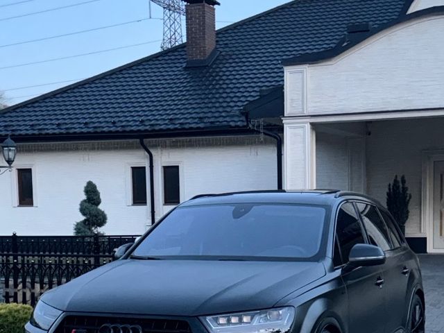Audi SQ7 - фото 1