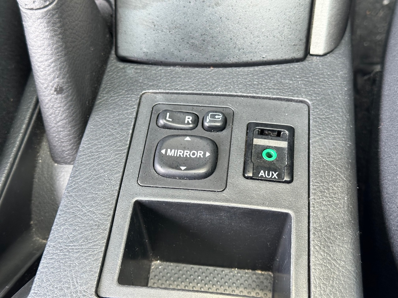 Toyota RAV4 - фото 13