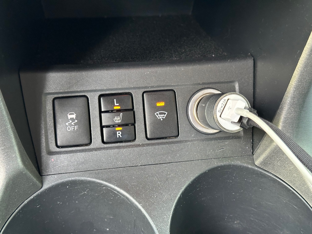 Toyota RAV4 - фото 14