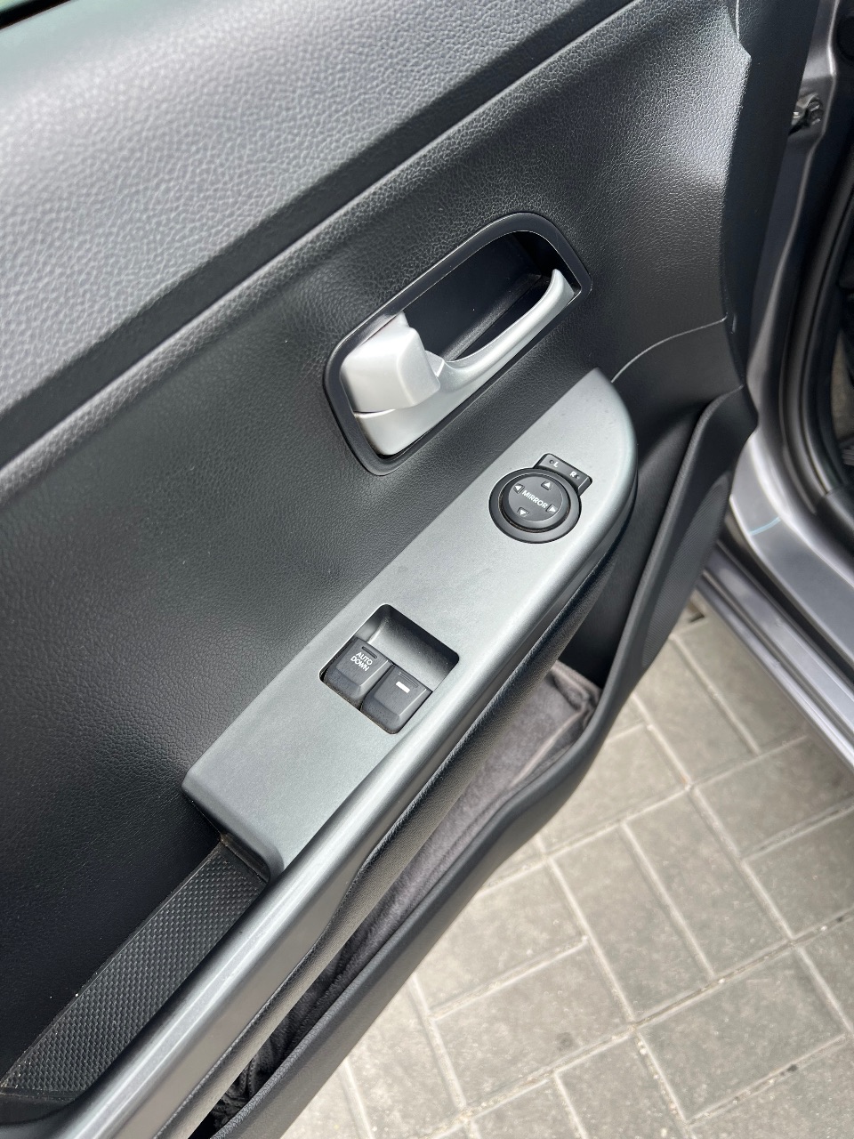 Kia Rio - фото 11