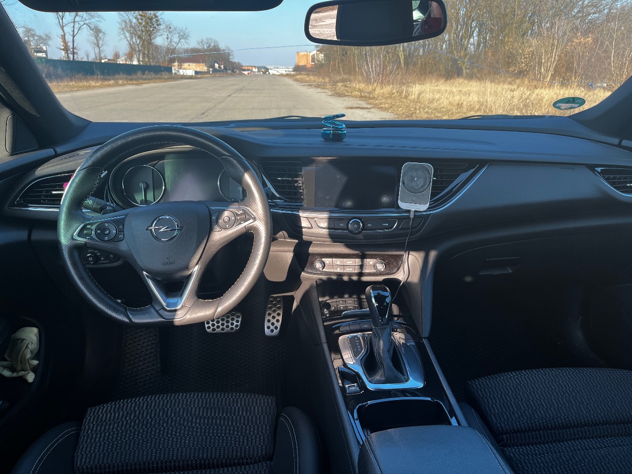 Opel Insignia - фото 11