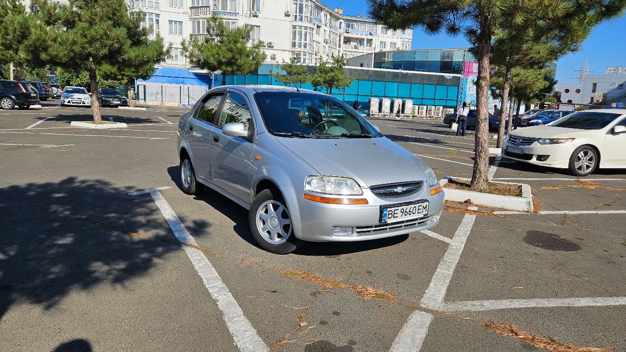 Chevrolet Aveo - фото 1