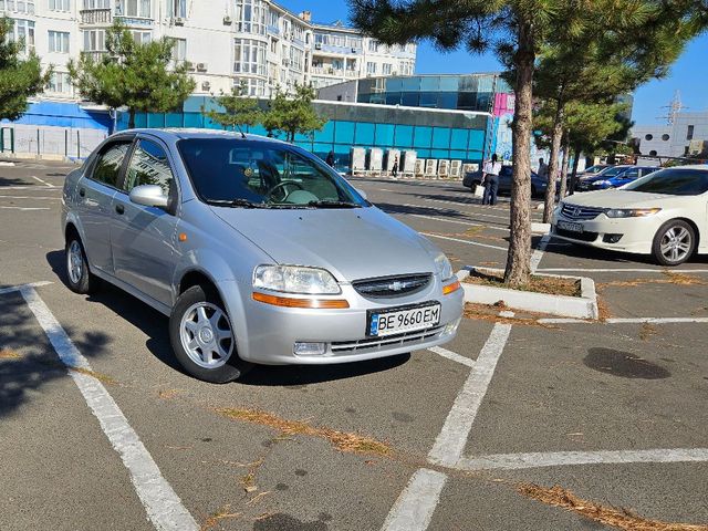 Chevrolet Aveo - фото 1