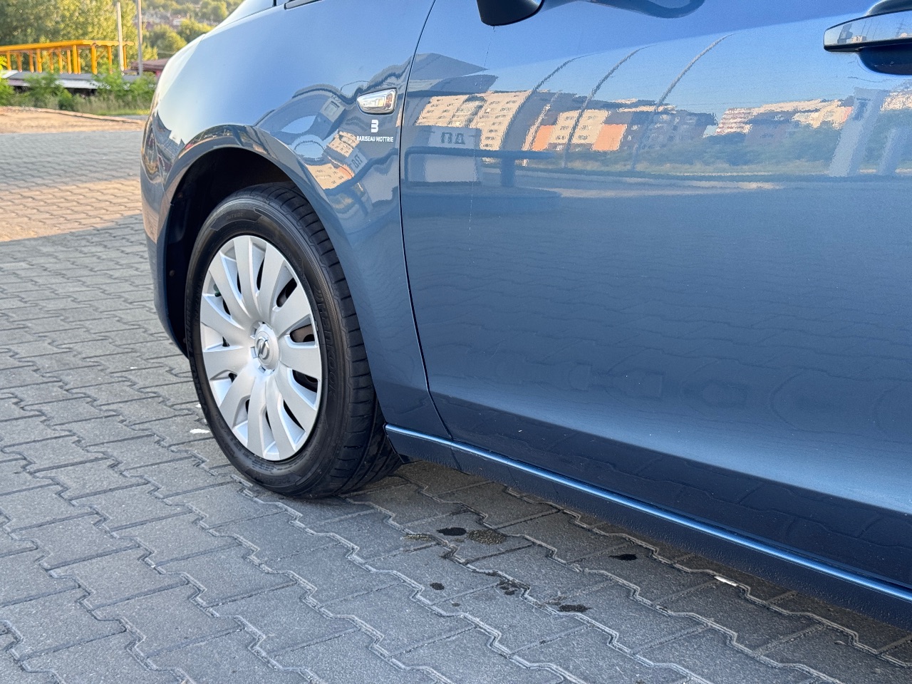 Opel Zafira - фото 5