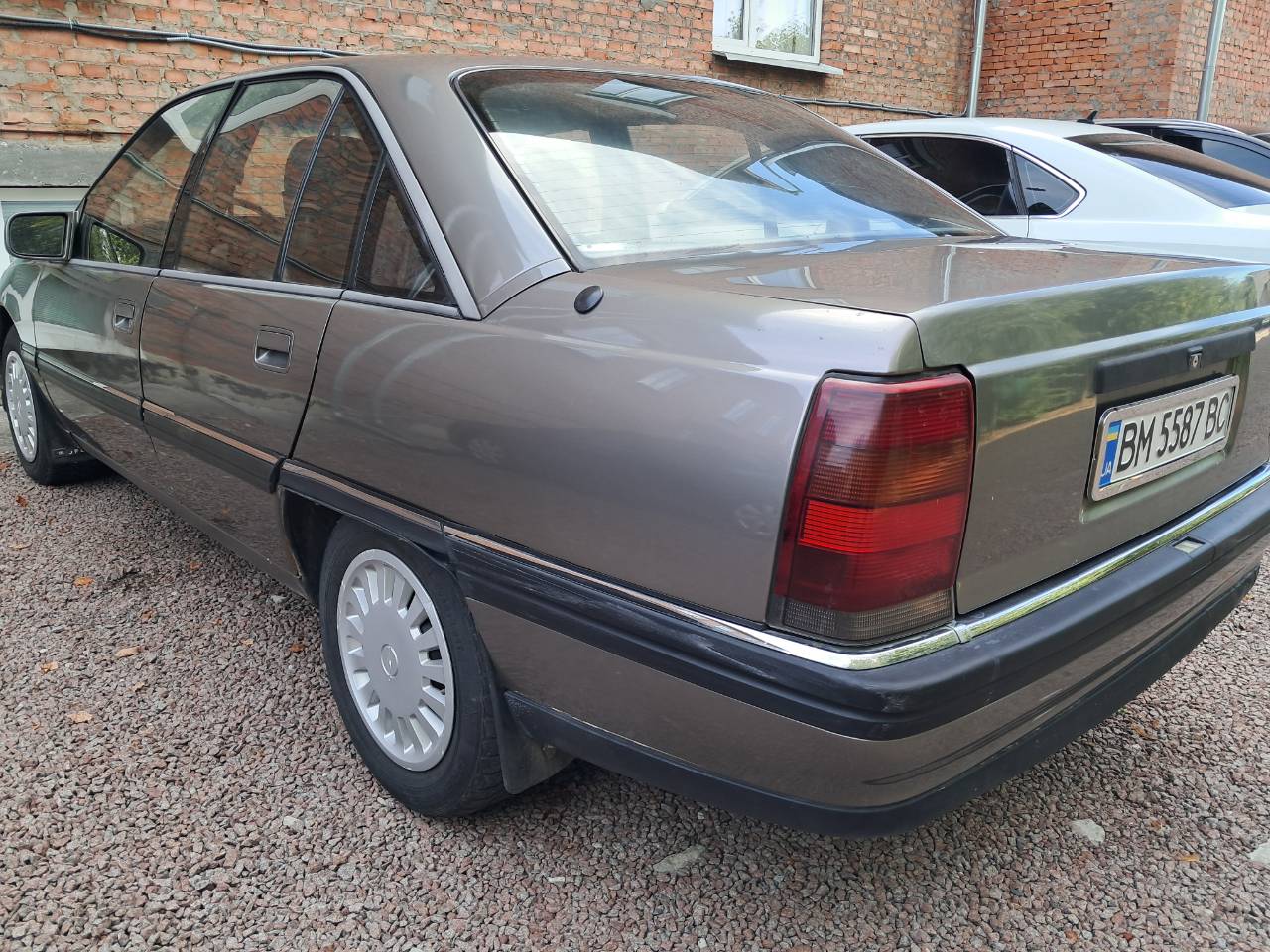 Opel Omega - фото 7