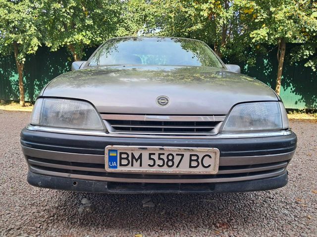 Opel Omega - фото 5