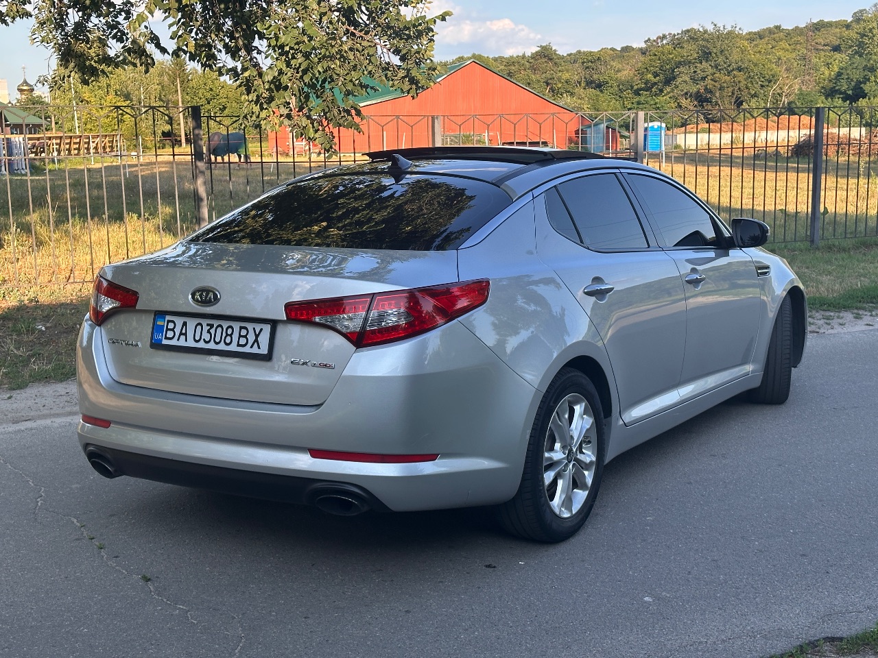 Kia Optima - фото 3