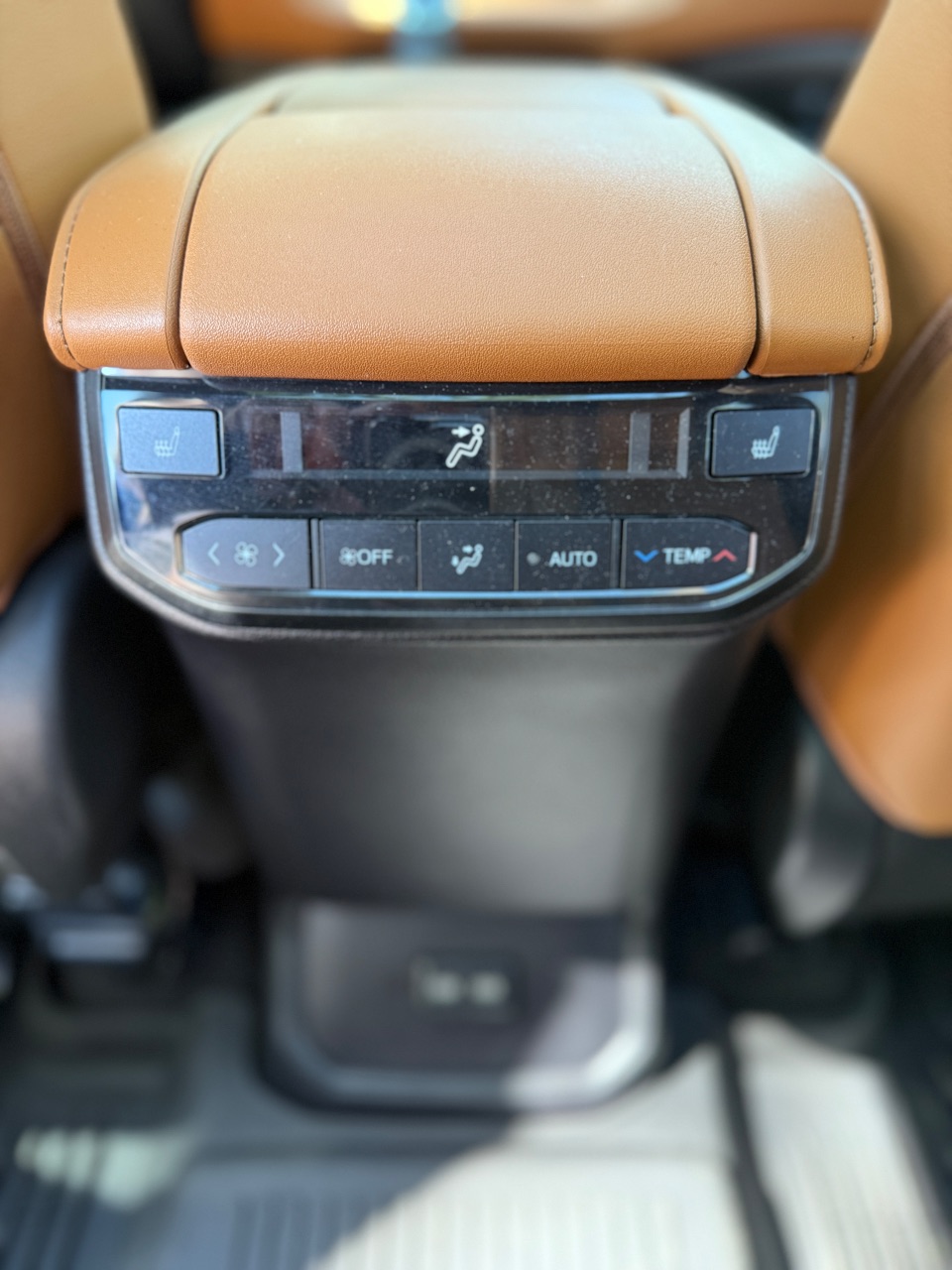 Toyota Highlander - фото 24