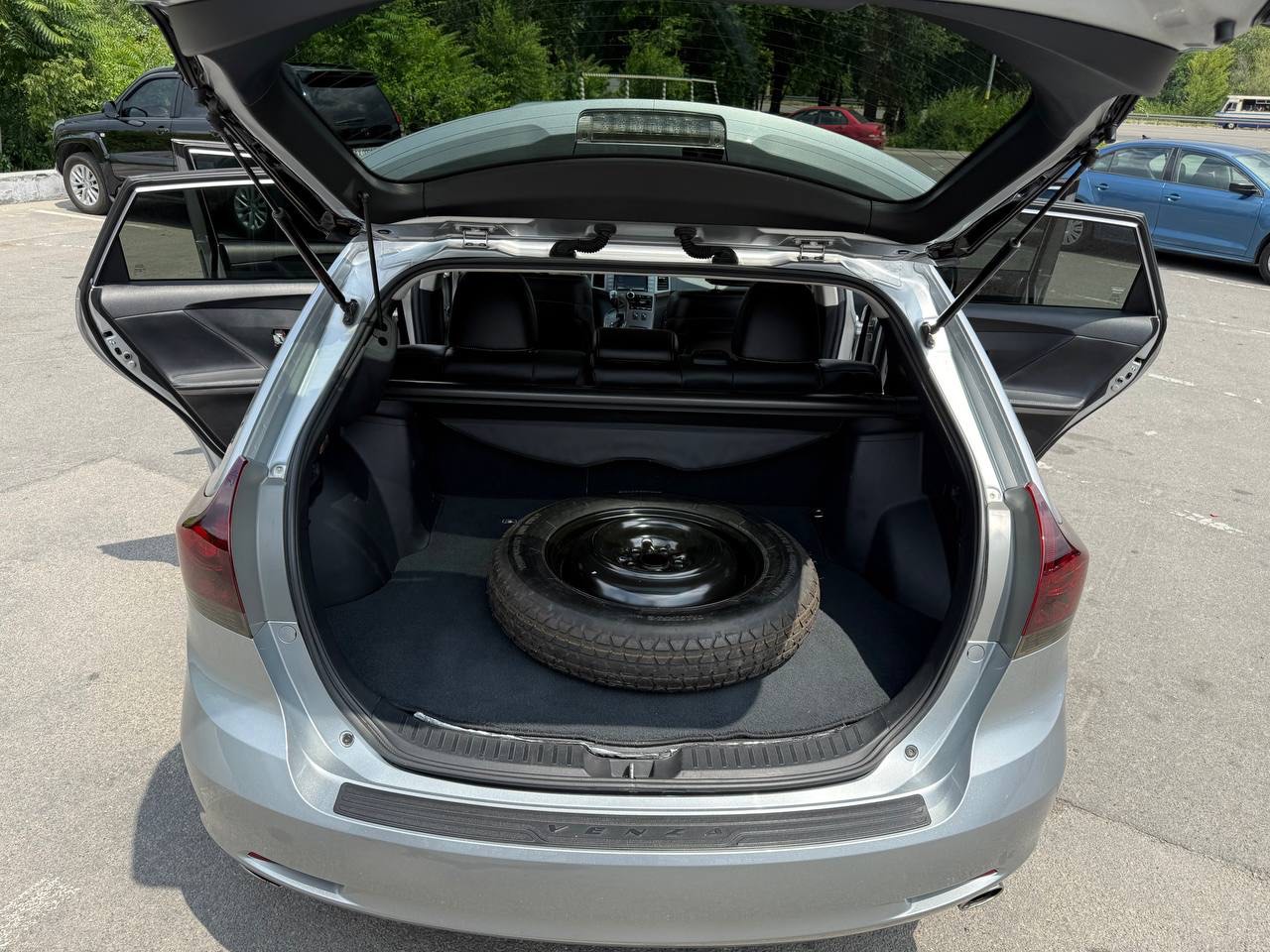 Toyota Venza - фото 4