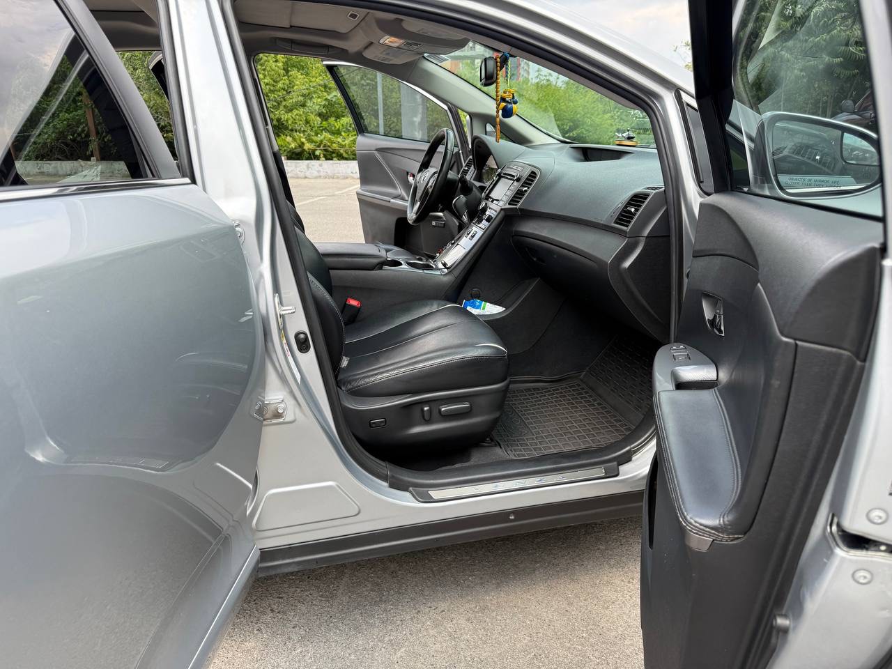 Toyota Venza - фото 7