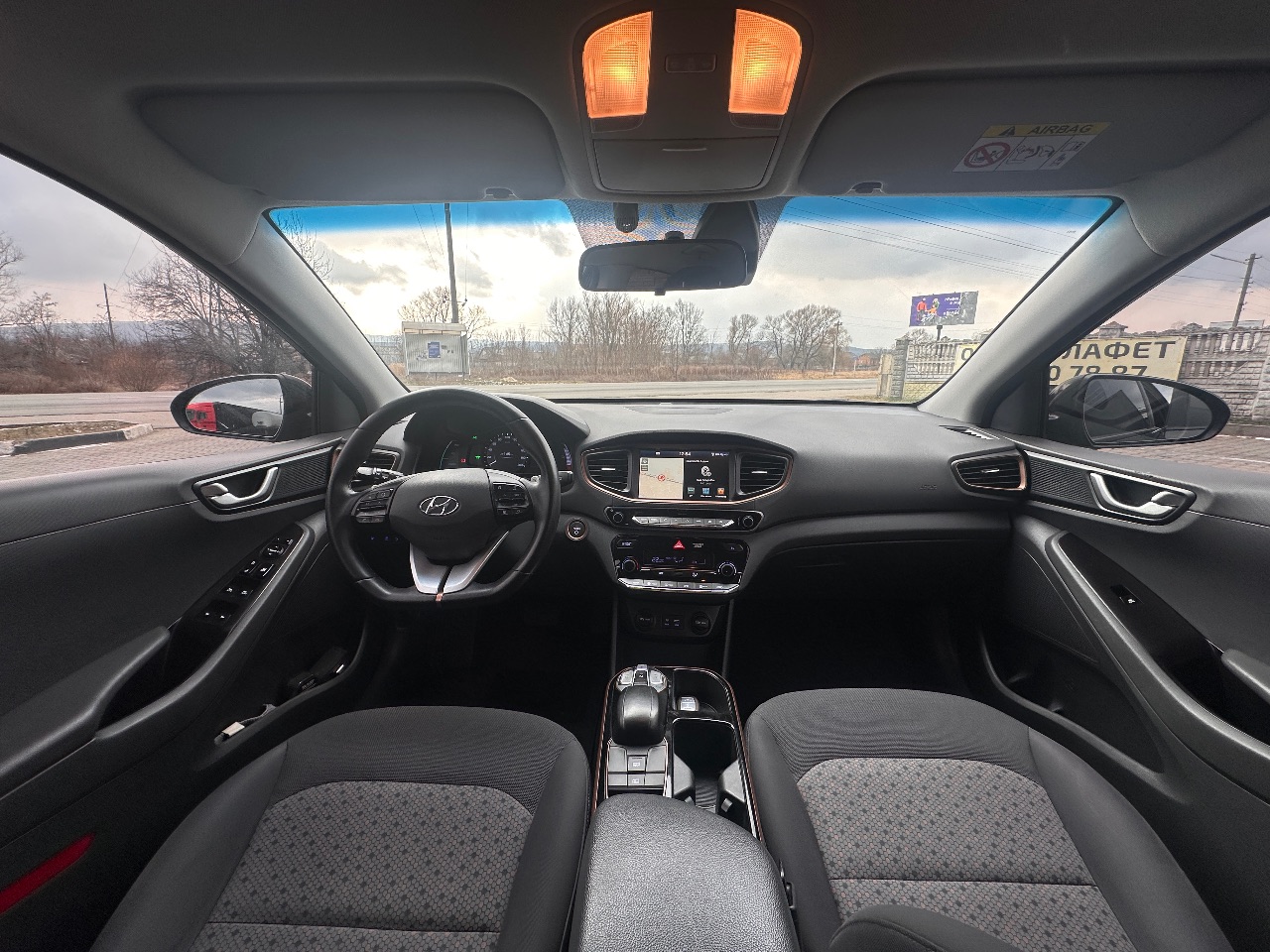 Hyundai IONIQ - фото 20