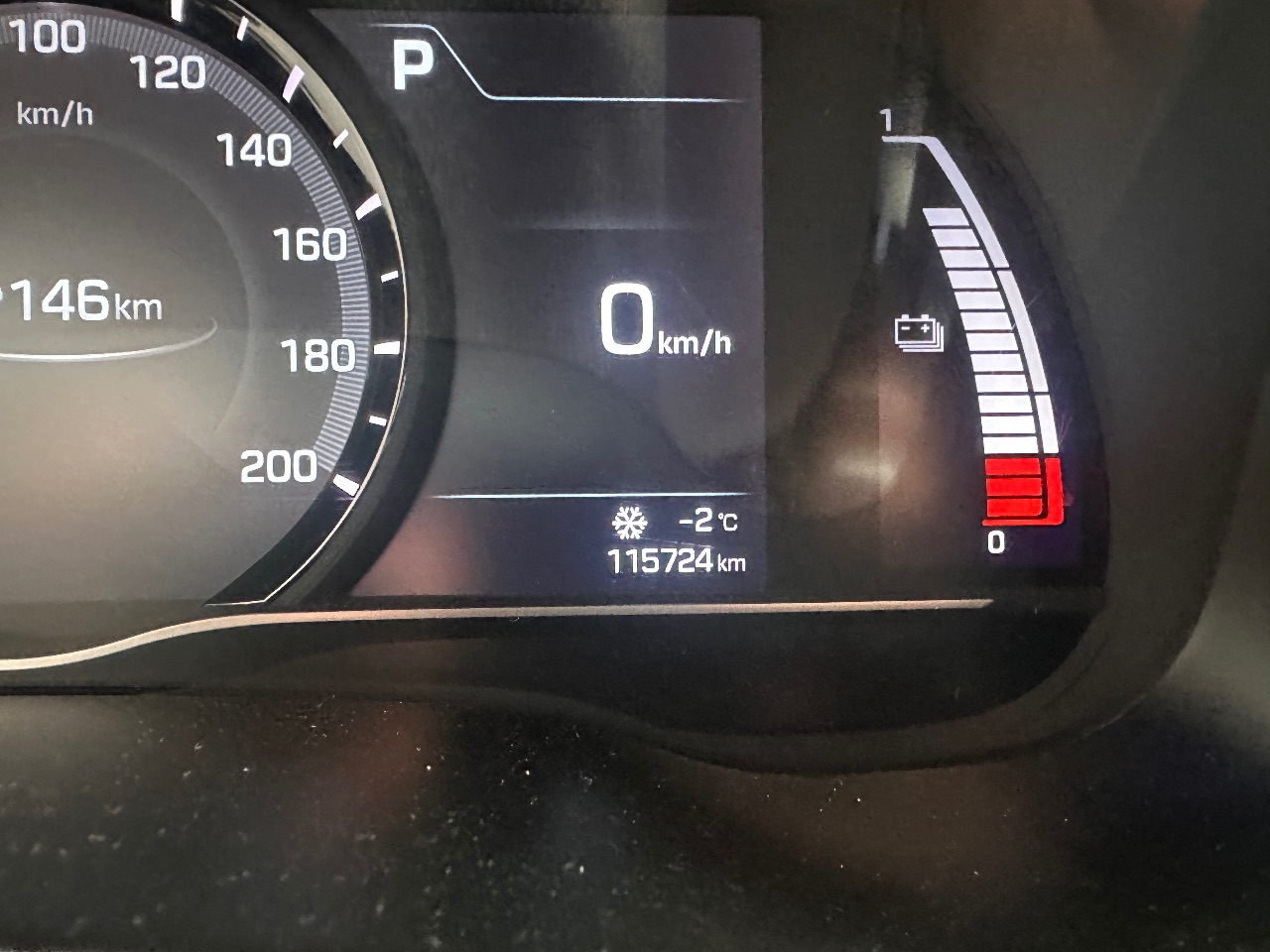 Hyundai IONIQ - фото 28