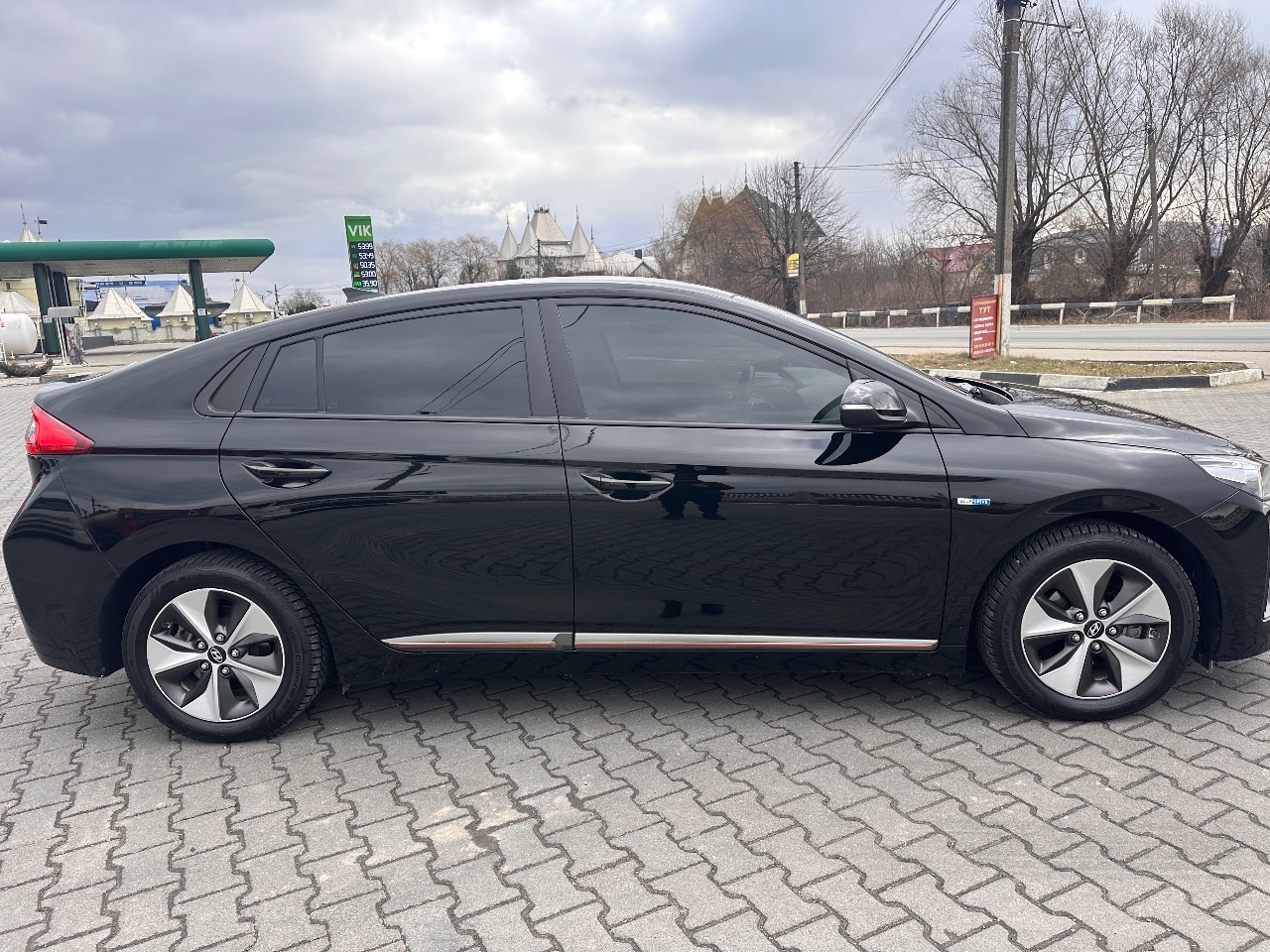 Hyundai IONIQ - фото 12